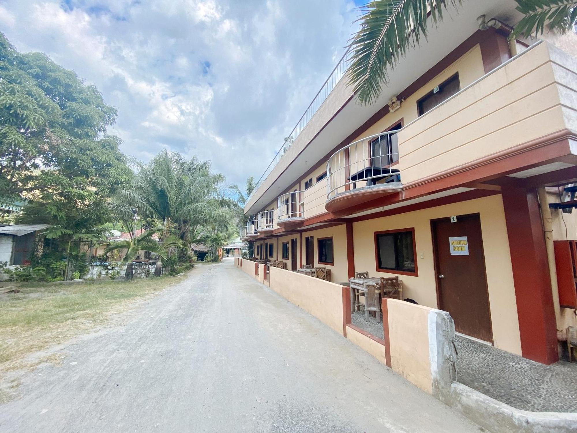 Reddoorz Hostel At Megans Paradisio Beach Resort San Antonio  Luaran gambar
